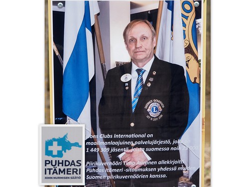 N-piirin kuvernri Timo Auranen sai esitell julisteessakin Itmeri-projektia, johon Suomen Lions-liitto ja lhes kaikki sen piirit ovat sitoutuneet.